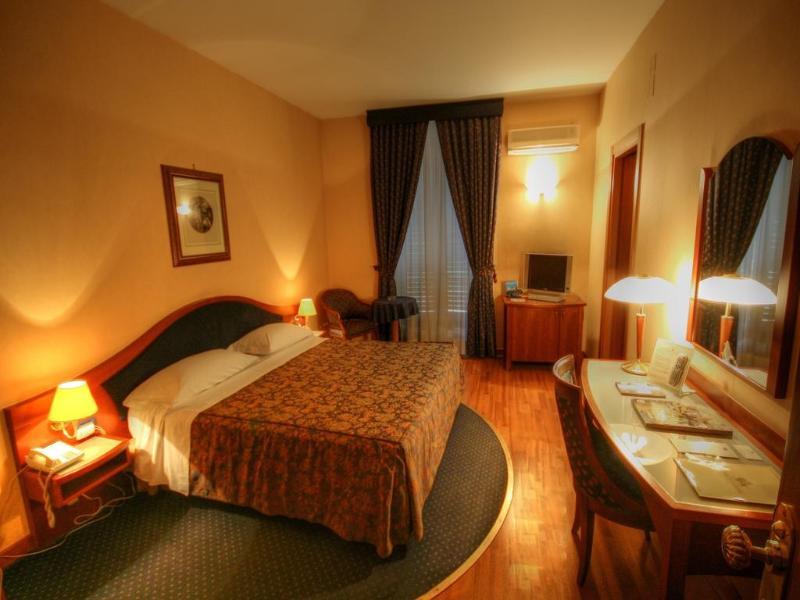 Massimo Plaza Hotel باليرمو المظهر الخارجي الصورة